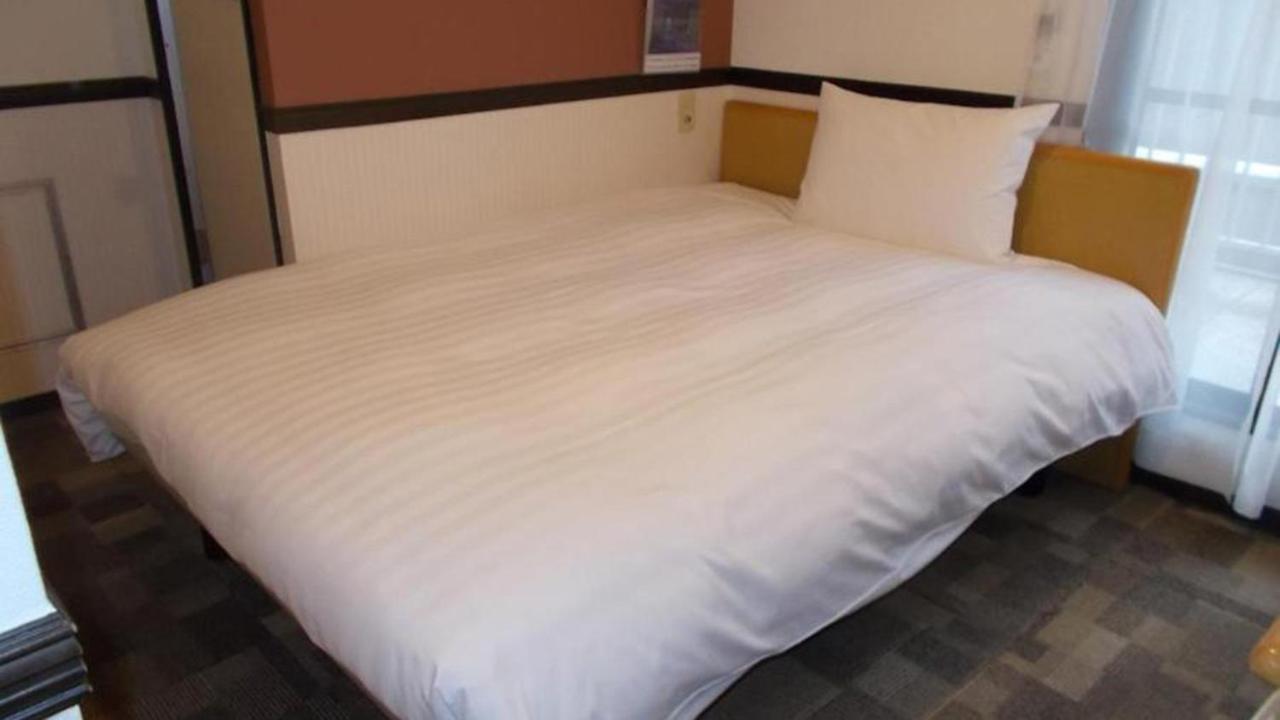 Toyoko Inn Tokyo Asakusa Senzoku Tsukuba Express — Photos 1